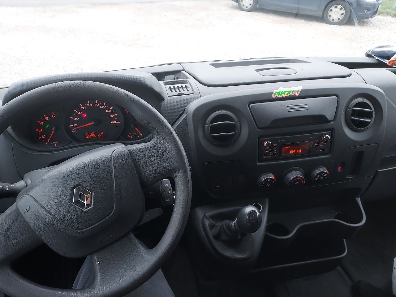 RENAULT MASTER - Furgonas su krovinių dėže: foto 5 RENAULT MASTER - Furgonas su krovinių dėže: foto 5