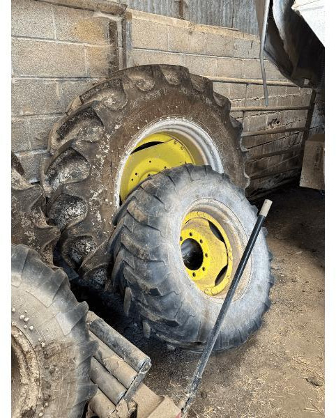 JOHN DEERE 6230 - Traktorius: foto 3 JOHN DEERE 6230 - Traktorius: foto 3