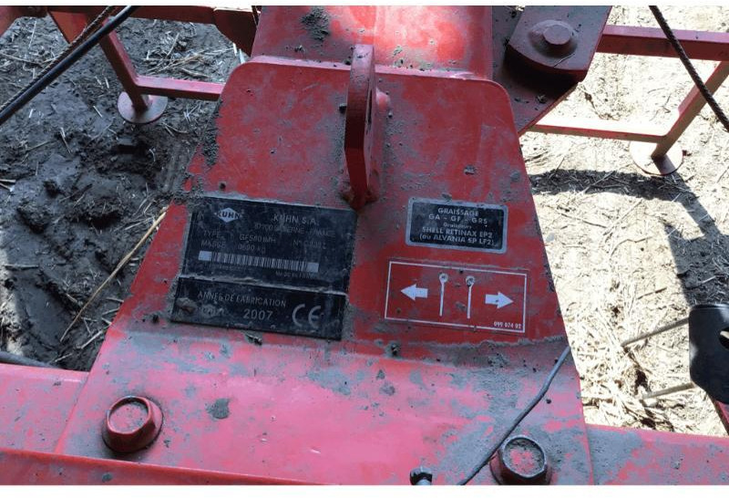 KUHN GF5801 - Šieno grėblys/ Vartytuvas: foto 3 KUHN GF5801 - Šieno grėblys/ Vartytuvas: foto 3
