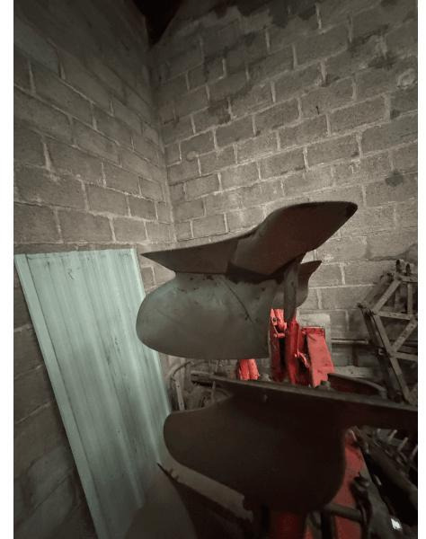 KUHN MASTER 100 - Plūgas: foto 2 KUHN MASTER 100 - Plūgas: foto 2