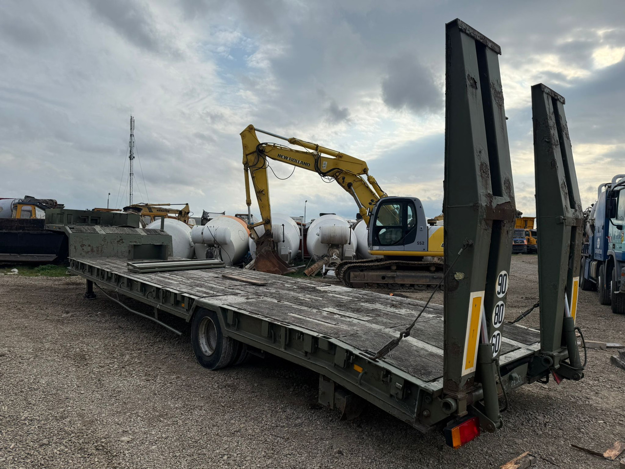 ACTM S2015 TRAILER - Žemo profilio platforma puspriekabė: foto 4 ACTM S2015 TRAILER - Žemo profilio platforma puspriekabė: foto 4