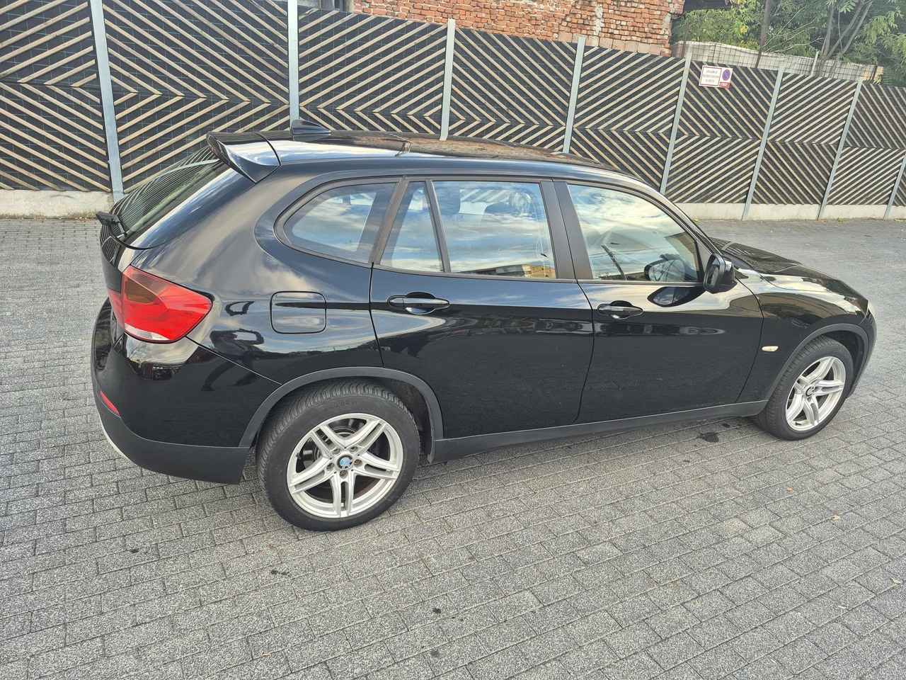 BMW X1 - Visureigis: foto 4 BMW X1 - Visureigis: foto 4