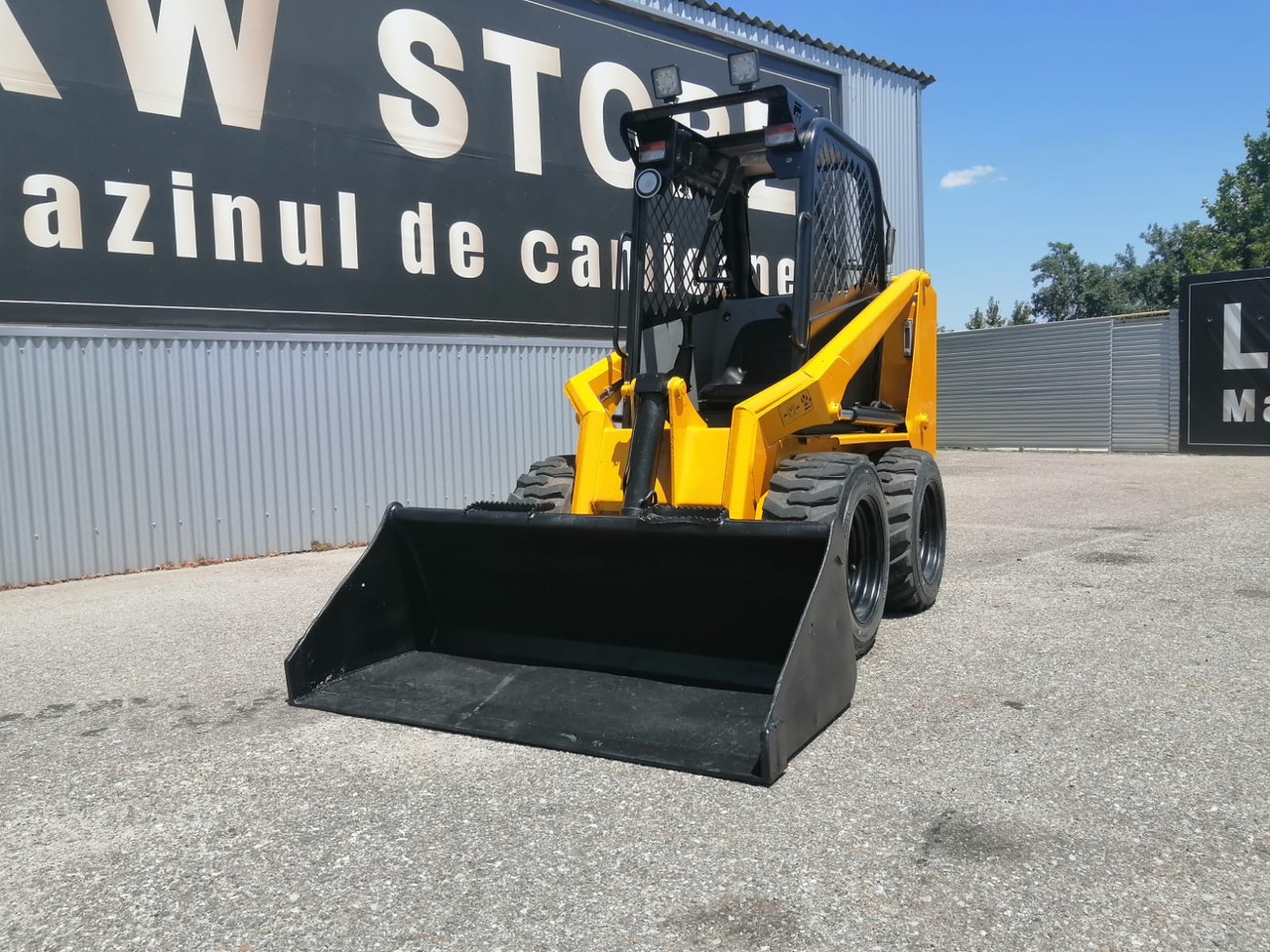 Bobcat SKID TYRE FRONT LOADER RAM ITALY - Mini krautuvas: foto 1 Bobcat SKID TYRE FRONT LOADER RAM ITALY - Mini krautuvas: foto 1