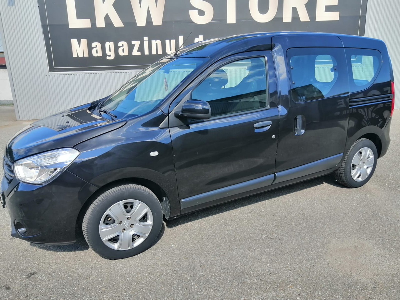 DACIA Dokker 1,6 sCE Comfort Benzina/GPL, TOP !!! - Komercinis automobilis su dviguba kabina: foto 4 DACIA Dokker 1,6 sCE Comfort Benzina/GPL, TOP !!! - Komercinis automobilis su dviguba kabina: foto 4