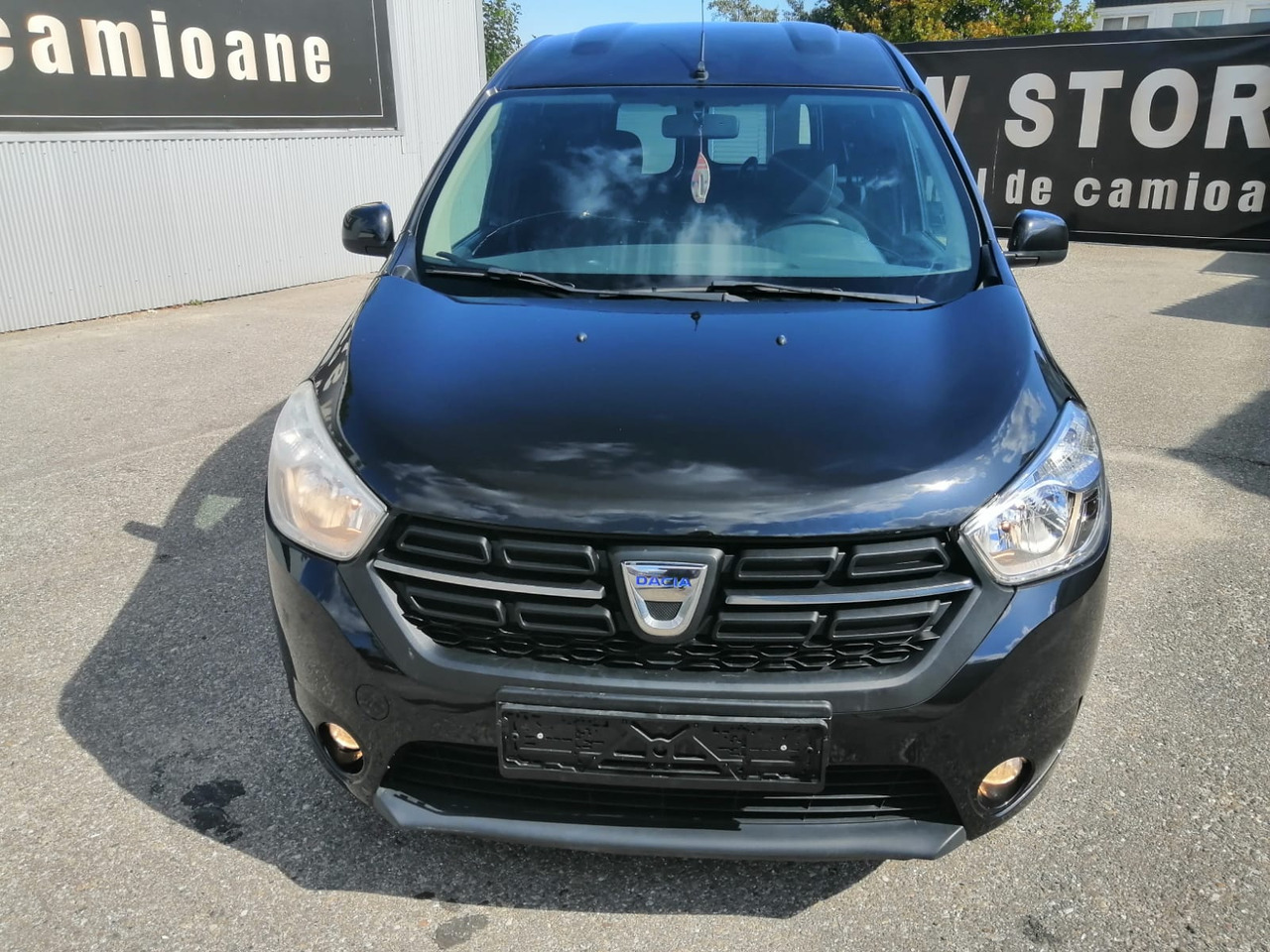 DACIA Dokker 1,6 sCE Comfort Benzina/GPL, TOP !!! - Komercinis automobilis su dviguba kabina: foto 3 DACIA Dokker 1,6 sCE Comfort Benzina/GPL, TOP !!! - Komercinis automobilis su dviguba kabina: foto 3