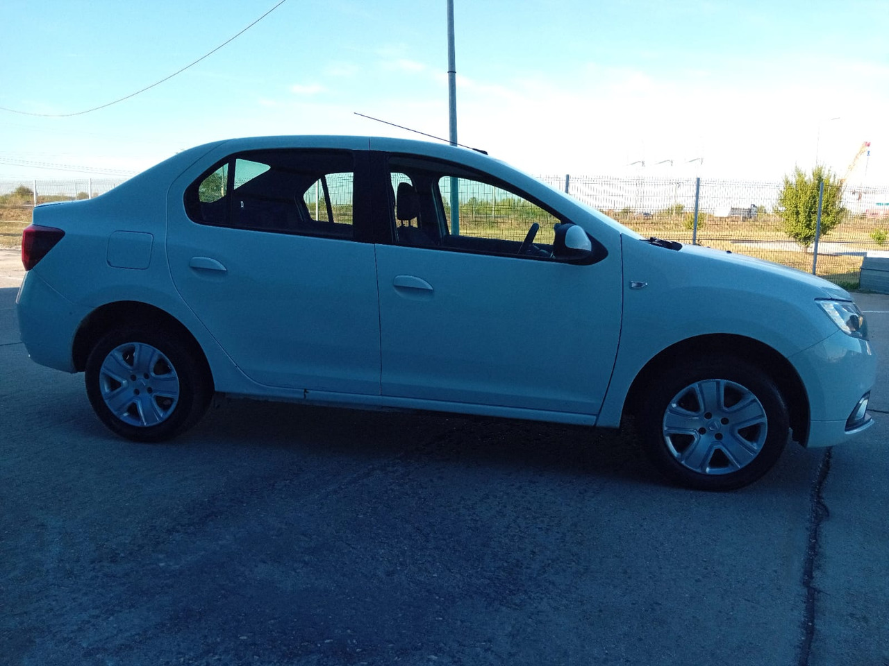 Dacia Logan 1.5 dCi, TOP ! - Sedanas: foto 4 Dacia Logan 1.5 dCi, TOP ! - Sedanas: foto 4