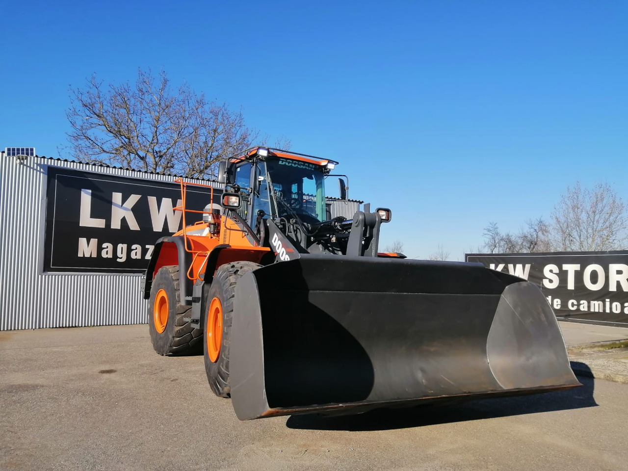 Doosan DL 420-5 Front End Loader, TOP!!! - Ratinis krautuvas: foto 1 Doosan DL 420-5 Front End Loader, TOP!!! - Ratinis krautuvas: foto 1