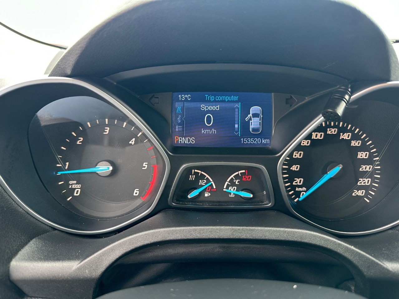 FORD KUGA TITANIUM - Visureigis: foto 2 FORD KUGA TITANIUM - Visureigis: foto 2