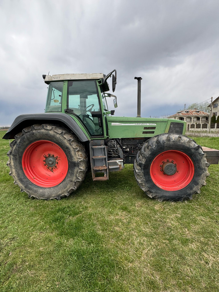 Fendt 824 Tractor - Traktorius: foto 5 Fendt 824 Tractor - Traktorius: foto 5