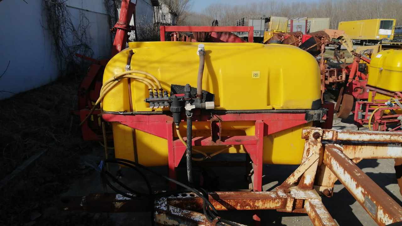 Herbicide Worn /Sprayer 800 l 12m - Pakabinamas purkštuvas: foto 5 Herbicide Worn /Sprayer 800 l 12m - Pakabinamas purkštuvas: foto 5