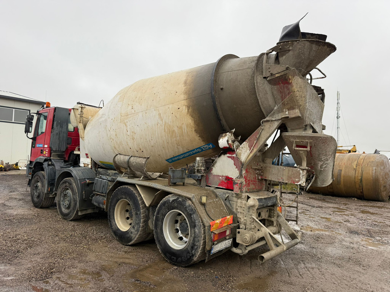 IVECO EUROTRAKKER CONCRETE MIXER - Betonvežis: foto 4 IVECO EUROTRAKKER CONCRETE MIXER - Betonvežis: foto 4