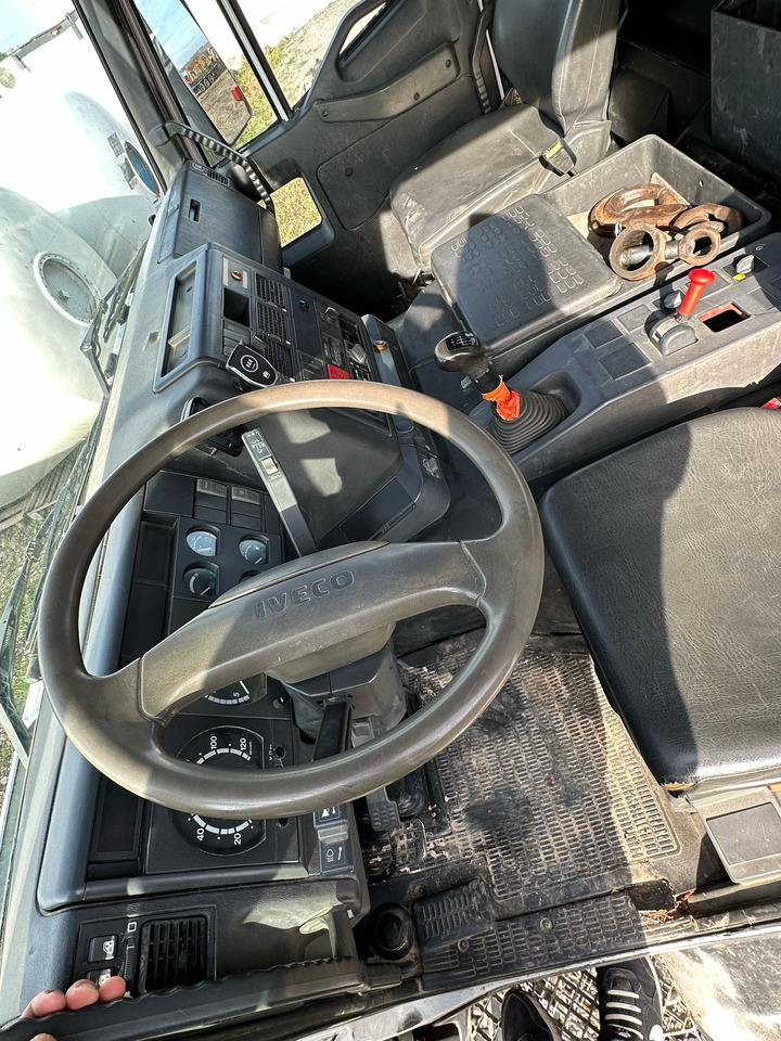 Savivartis sunkvežimis IVECO EUROTRAKKER TIPPER: foto 10