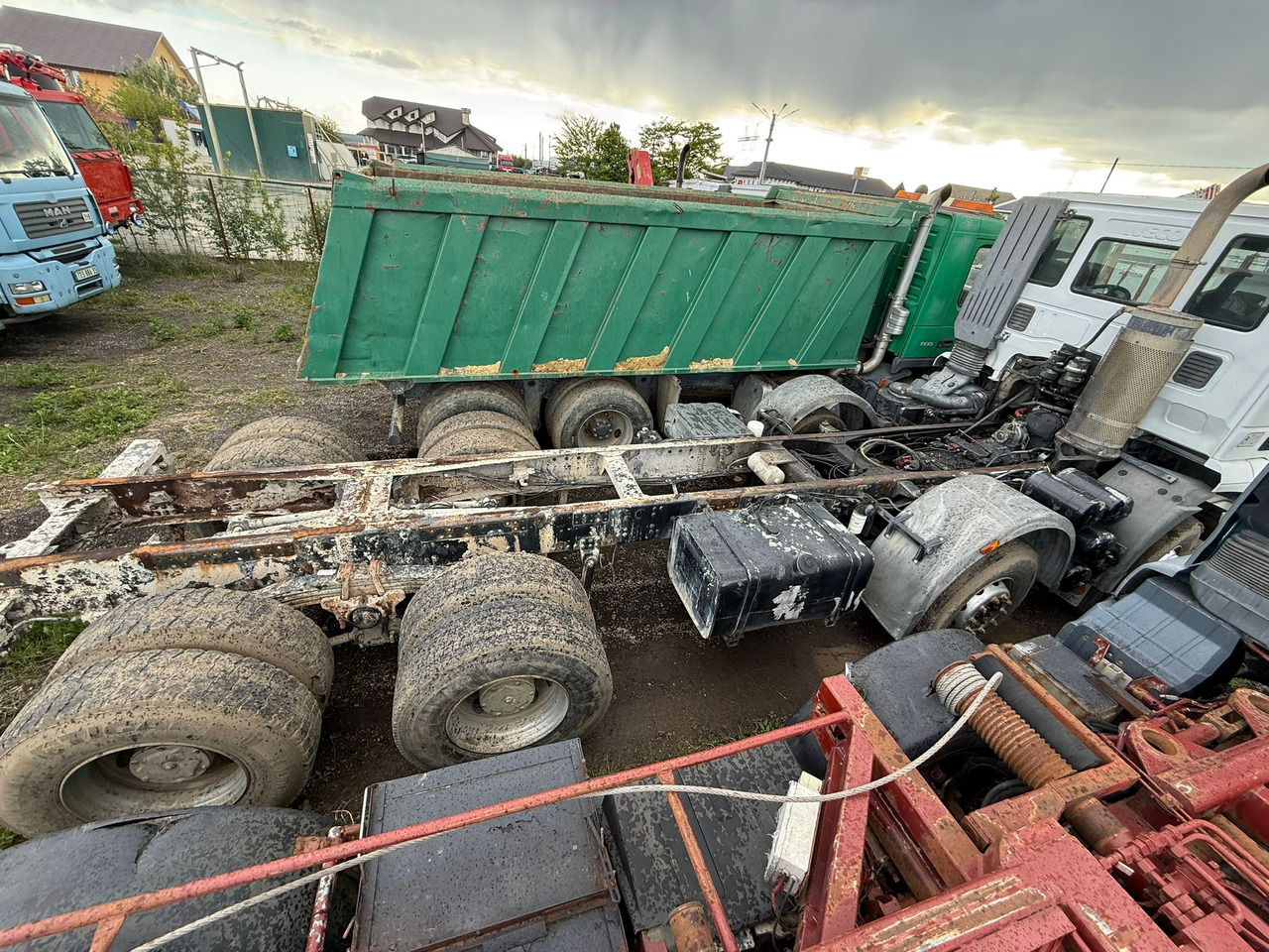 IVECO TRAKKER CHASSIS - Važiuoklės sunkvežimis: foto 3 IVECO TRAKKER CHASSIS - Važiuoklės sunkvežimis: foto 3