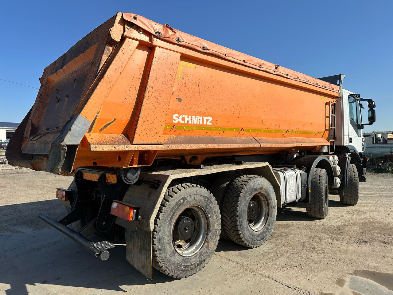 Iveco Trakker Tipper - Savivartis sunkvežimis: foto 4 Iveco Trakker Tipper - Savivartis sunkvežimis: foto 4