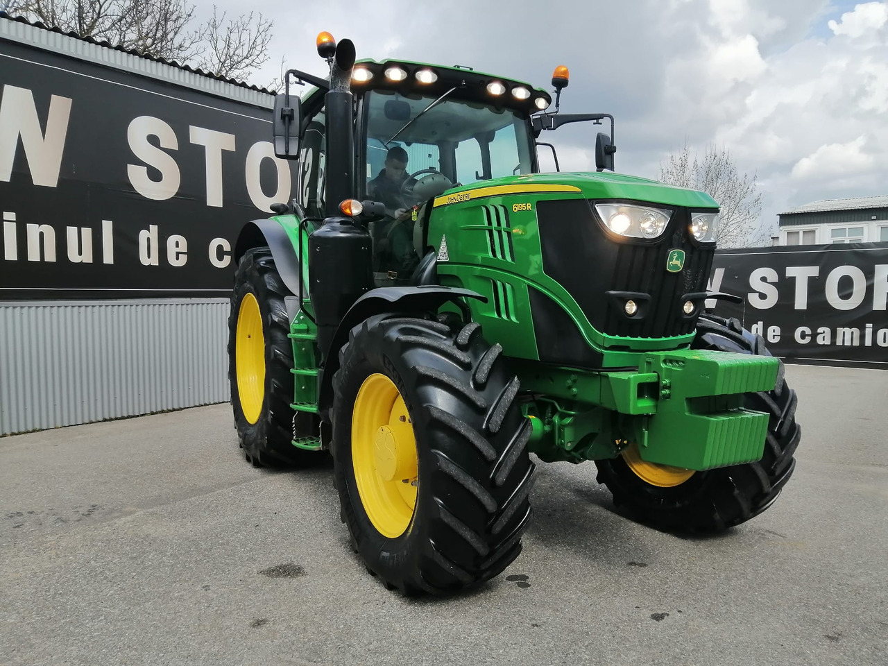 John Deere 6195R 4WD, Auto Trac + Activare !!! TOP !!! - Traktorius: foto 1 John Deere 6195R 4WD, Auto Trac + Activare !!! TOP !!! - Traktorius: foto 1