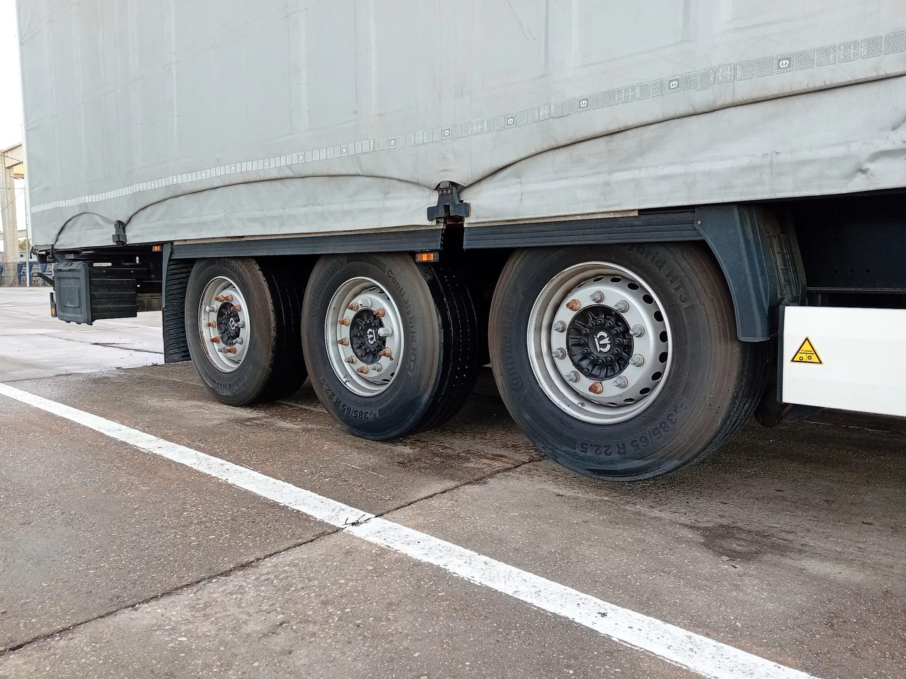 Krone Sliding Tarpaulin Semi-trailer Standard, TOP ! - Tentinė puspriekabė: foto 2 Krone Sliding Tarpaulin Semi-trailer Standard, TOP ! - Tentinė puspriekabė: foto 2