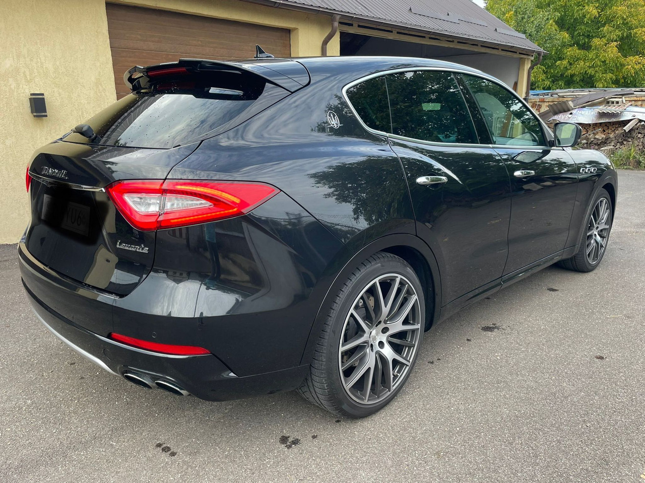 MASERATI LEVANTE 4X4 - Visureigis: foto 2 MASERATI LEVANTE 4X4 - Visureigis: foto 2