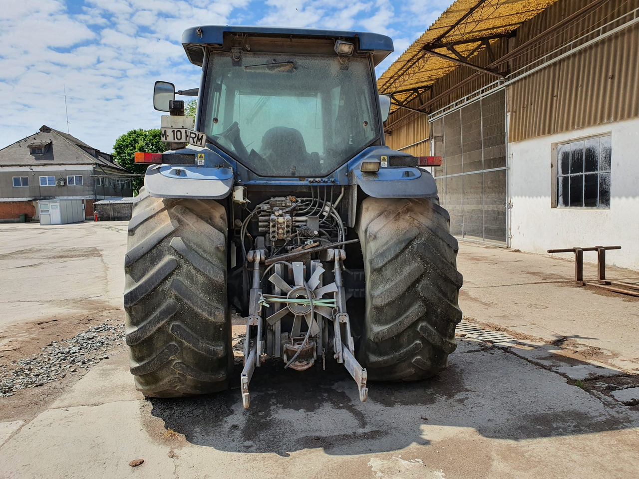 NEW HOLLAND 8970 Tractor 4×4 - Traktorius: foto 4 NEW HOLLAND 8970 Tractor 4×4 - Traktorius: foto 4