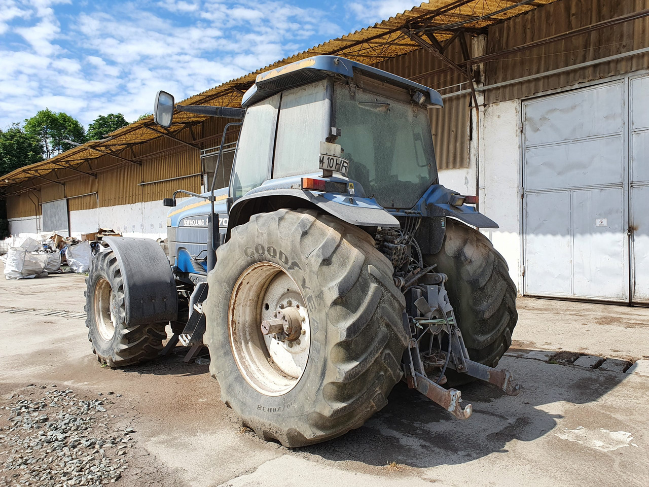 NEW HOLLAND 8970 Tractor 4×4 - Traktorius: foto 3 NEW HOLLAND 8970 Tractor 4×4 - Traktorius: foto 3