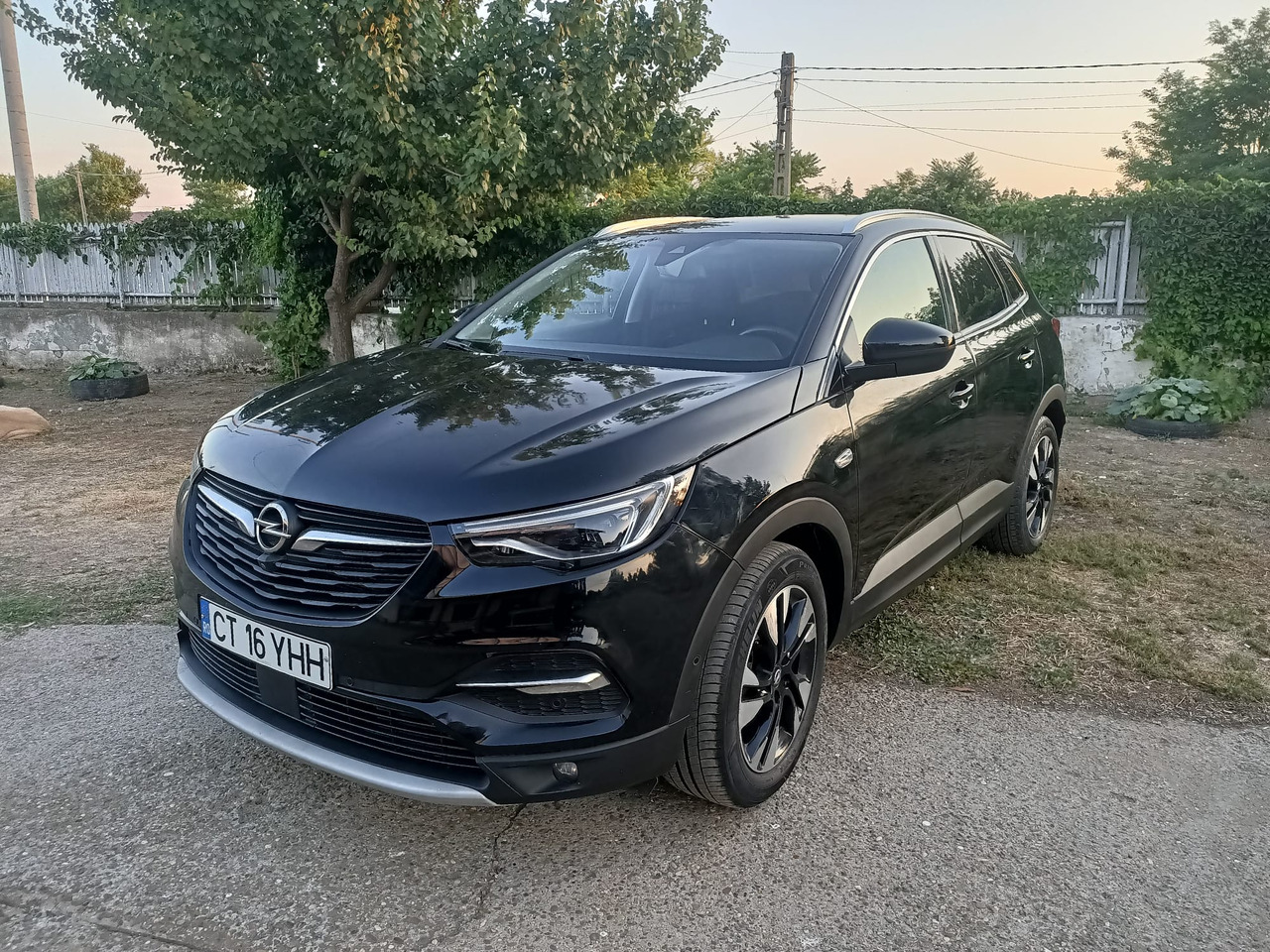OPEL GRANDLAND X - Visureigis: foto 1 OPEL GRANDLAND X - Visureigis: foto 1