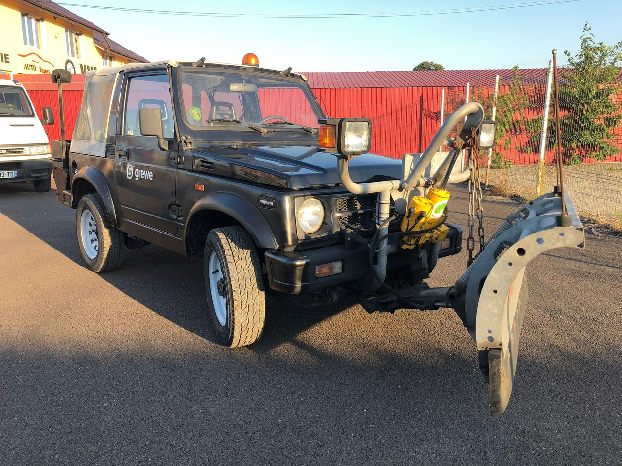 SUZUKI SAMURAI - Visureigis: foto 3 SUZUKI SAMURAI - Visureigis: foto 3