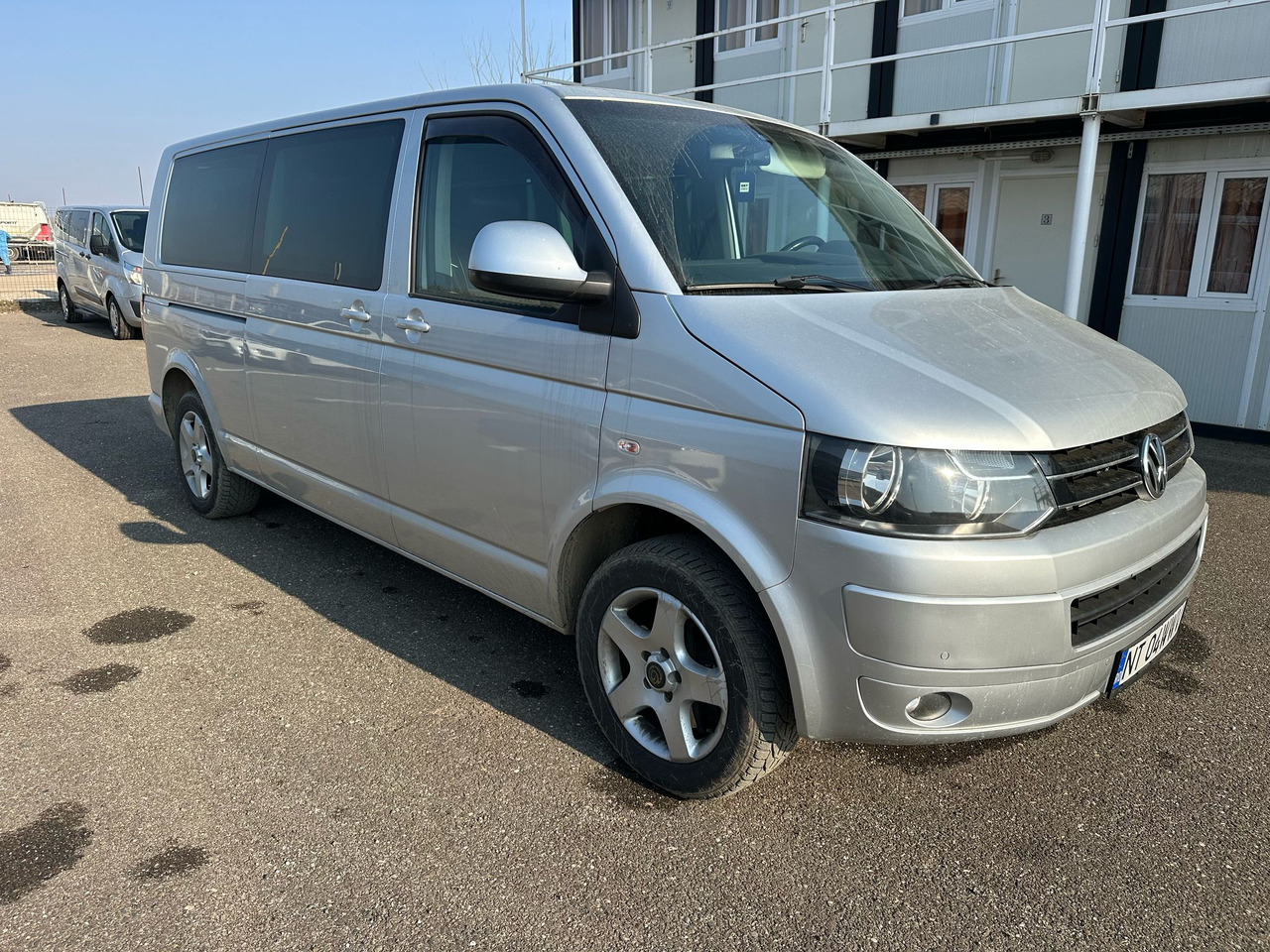 VOLKSWAGEN MULTIVAN - Mikroautobusas, Keleivinis furgonas: foto 2 VOLKSWAGEN MULTIVAN - Mikroautobusas, Keleivinis furgonas: foto 2