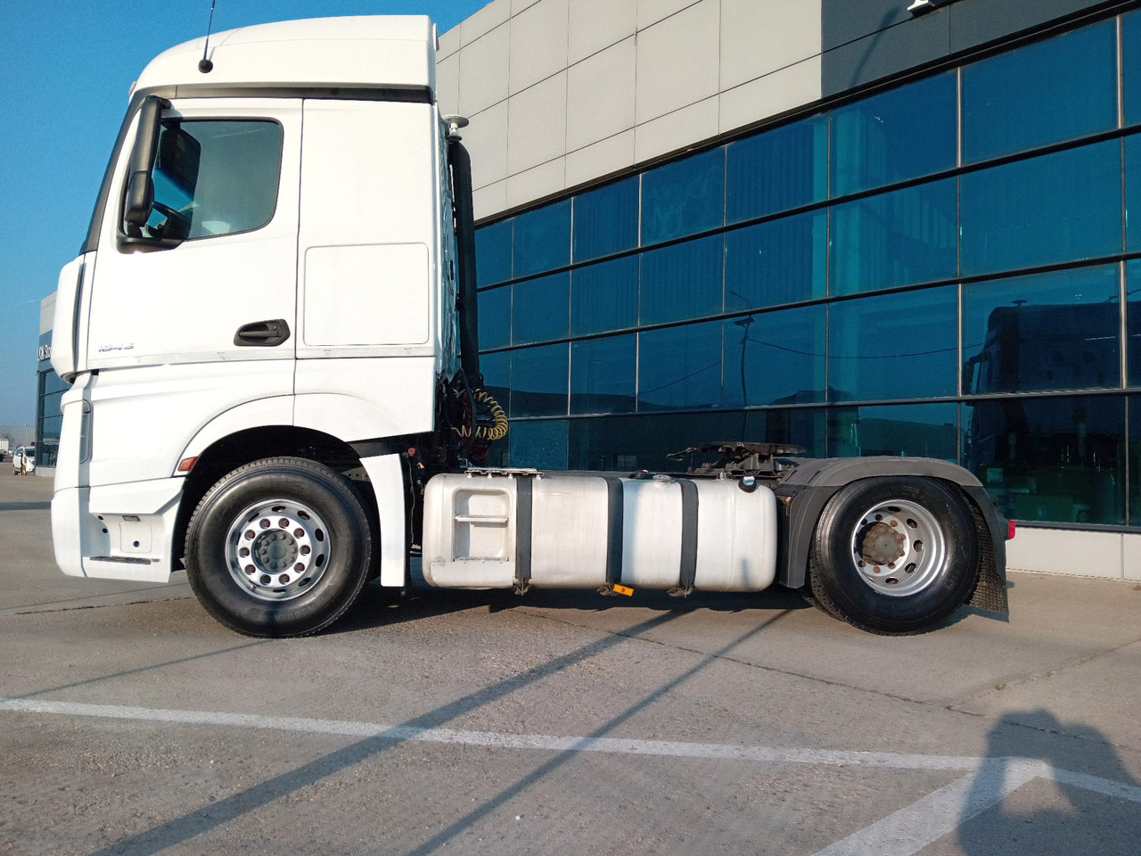 Mercedes-Benz Actros 1845 LS, TOP !!! - Vilkikas: foto 2 Mercedes-Benz Actros 1845 LS, TOP !!! - Vilkikas: foto 2