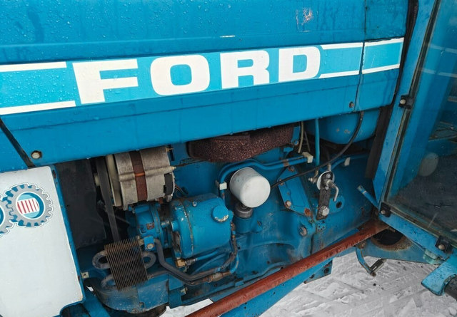 Traktorius Ford 4110 traktori - Katso video!: foto 11