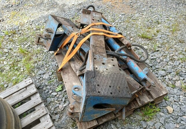 Fordson Diesel Major etukuormaajan osia - Traktorius - frontalinis krautuvas: foto 5 Fordson Diesel Major etukuormaajan osia - Traktorius - frontalinis krautuvas: foto 5