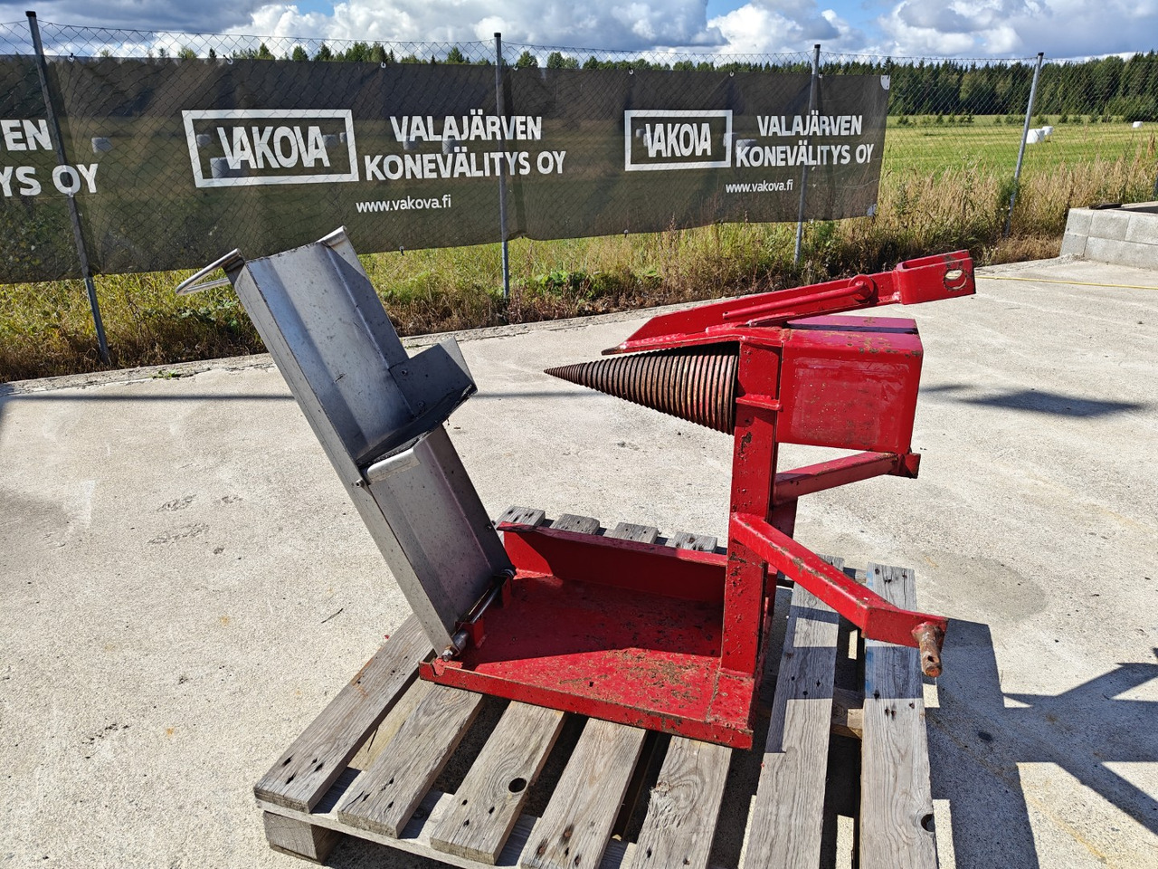 Halkaisukaira traktoriin - Malkų skaldyklė: foto 1 Halkaisukaira traktoriin - Malkų skaldyklė: foto 1
