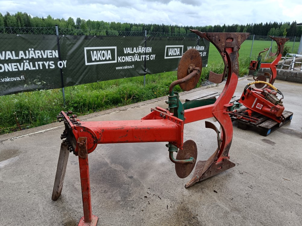 KVERNELAND E8 paluuauran lisäsiipi / 16 tuumaa täydellinen - Plūgas: foto 4 KVERNELAND E8 paluuauran lisäsiipi / 16 tuumaa täydellinen - Plūgas: foto 4
