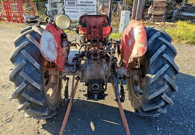 Massey Ferguson 35 - rekisterissä - KATSO VIDEO - Traktorius: foto 4 Massey Ferguson 35 - rekisterissä - KATSO VIDEO - Traktorius: foto 4