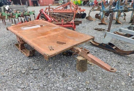 Metsäreki - 300cm x 150cm kuormatilalla - Miško priekaba: foto 1 Metsäreki - 300cm x 150cm kuormatilalla - Miško priekaba: foto 1