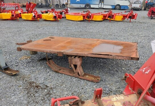 Metsäreki - 300cm x 150cm kuormatilalla - Miško priekaba: foto 4 Metsäreki - 300cm x 150cm kuormatilalla - Miško priekaba: foto 4