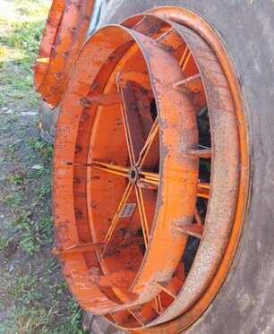 Ratas - Žemės ūkio technika Paripyörät 14.9x38 Salpaset vanteilla: foto 11