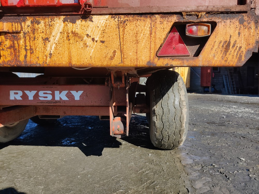 Savivartė traktorinė priekaba Rysky telikippikärry täyttövaunuvarustuksella: foto 13