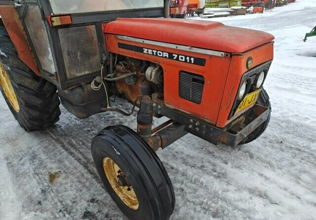 Zetor 7011 traktori - Traktorius: foto 5 Zetor 7011 traktori - Traktorius: foto 5