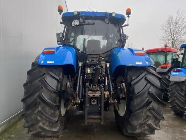 New Holland T7.220 - Traktorius: foto 3 New Holland T7.220 - Traktorius: foto 3