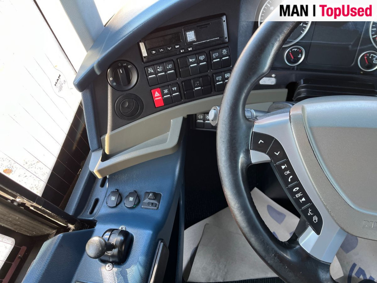 NEOPLAN CITYLINER 2 / N 1218 HDL Euro6 Intarder Klima AHK lizingą NEOPLAN CITYLINER 2 / N 1218 HDL Euro6 Intarder Klima AHK: foto 7 NEOPLAN CITYLINER 2 / N 1218 HDL Euro6 Intarder Klima AHK lizingą NEOPLAN CITYLINER 2 / N 1218 HDL Euro6 Intarder Klima AHK: foto 7