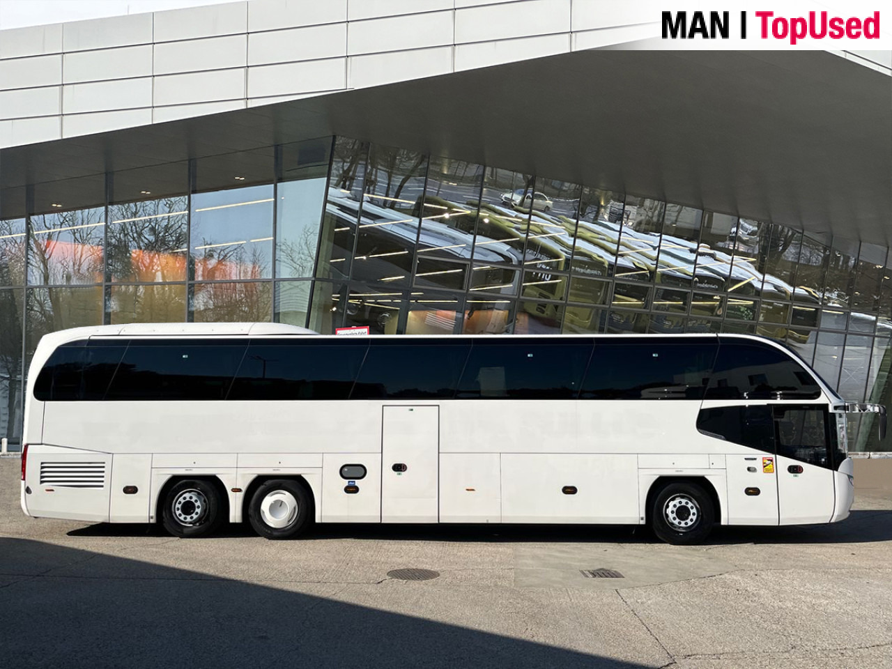 NEOPLAN CITYLINER 2 / N 1218 HDL Euro6 Intarder Klima AHK lizingą NEOPLAN CITYLINER 2 / N 1218 HDL Euro6 Intarder Klima AHK: foto 14 NEOPLAN CITYLINER 2 / N 1218 HDL Euro6 Intarder Klima AHK lizingą NEOPLAN CITYLINER 2 / N 1218 HDL Euro6 Intarder Klima AHK: foto 14