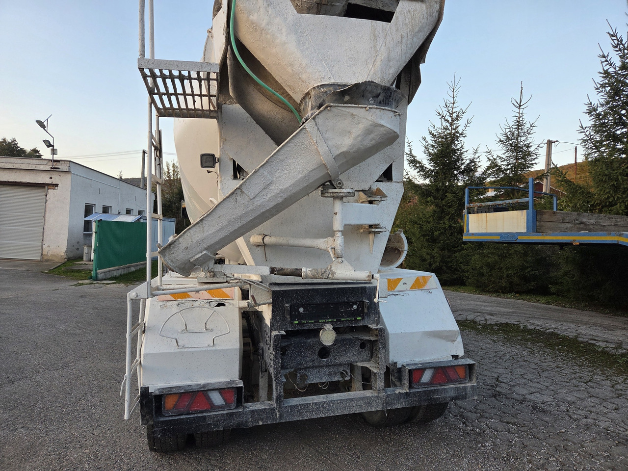 IVECO EURO TRAKKER MP340E35HB 8x4 MIX (chassis ) - Betonvežis: foto 5 IVECO EURO TRAKKER MP340E35HB 8x4 MIX (chassis ) - Betonvežis: foto 5