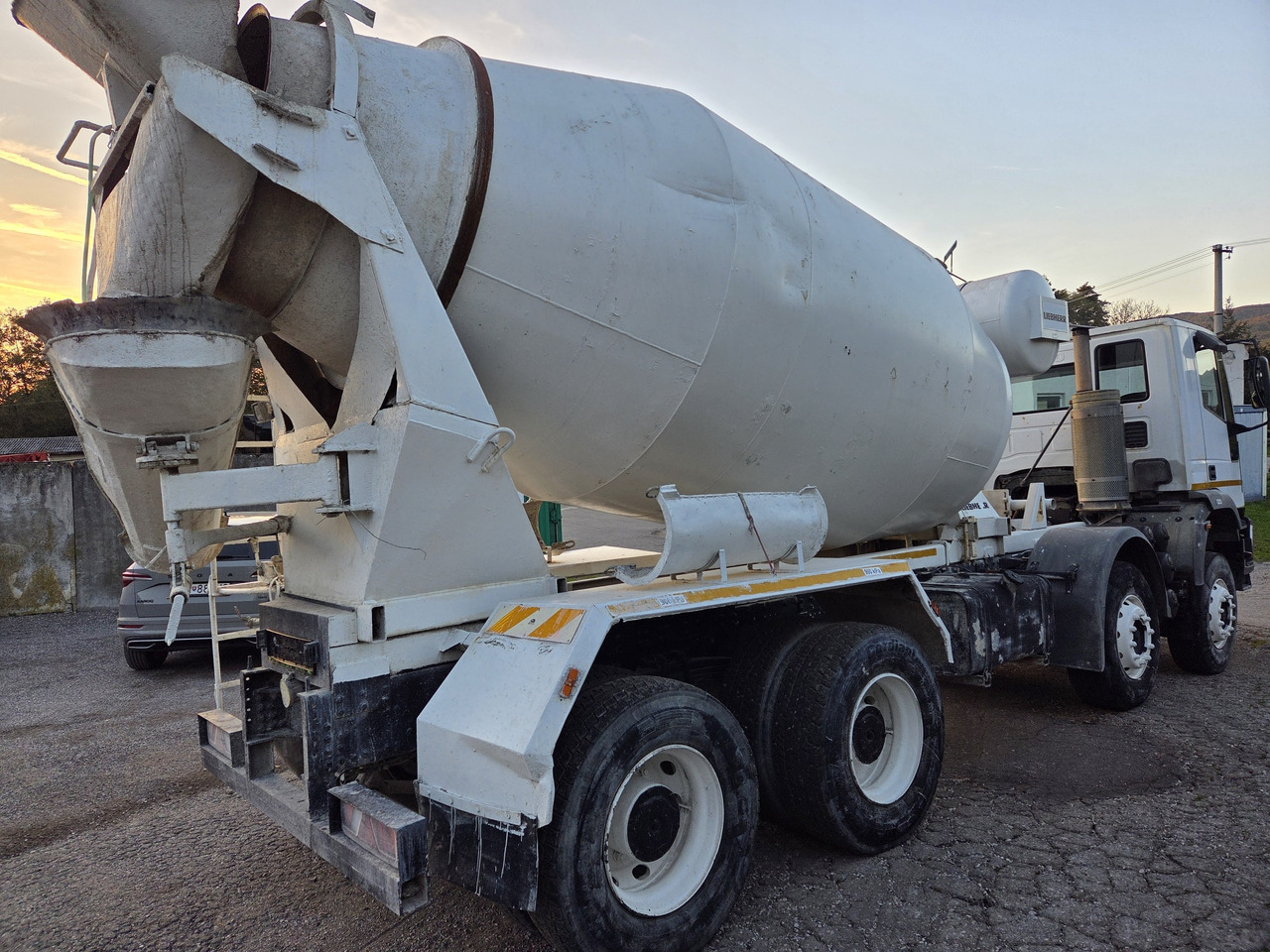 IVECO EURO TRAKKER MP340E35HB 8x4 MIX (chassis ) - Betonvežis: foto 4 IVECO EURO TRAKKER MP340E35HB 8x4 MIX (chassis ) - Betonvežis: foto 4