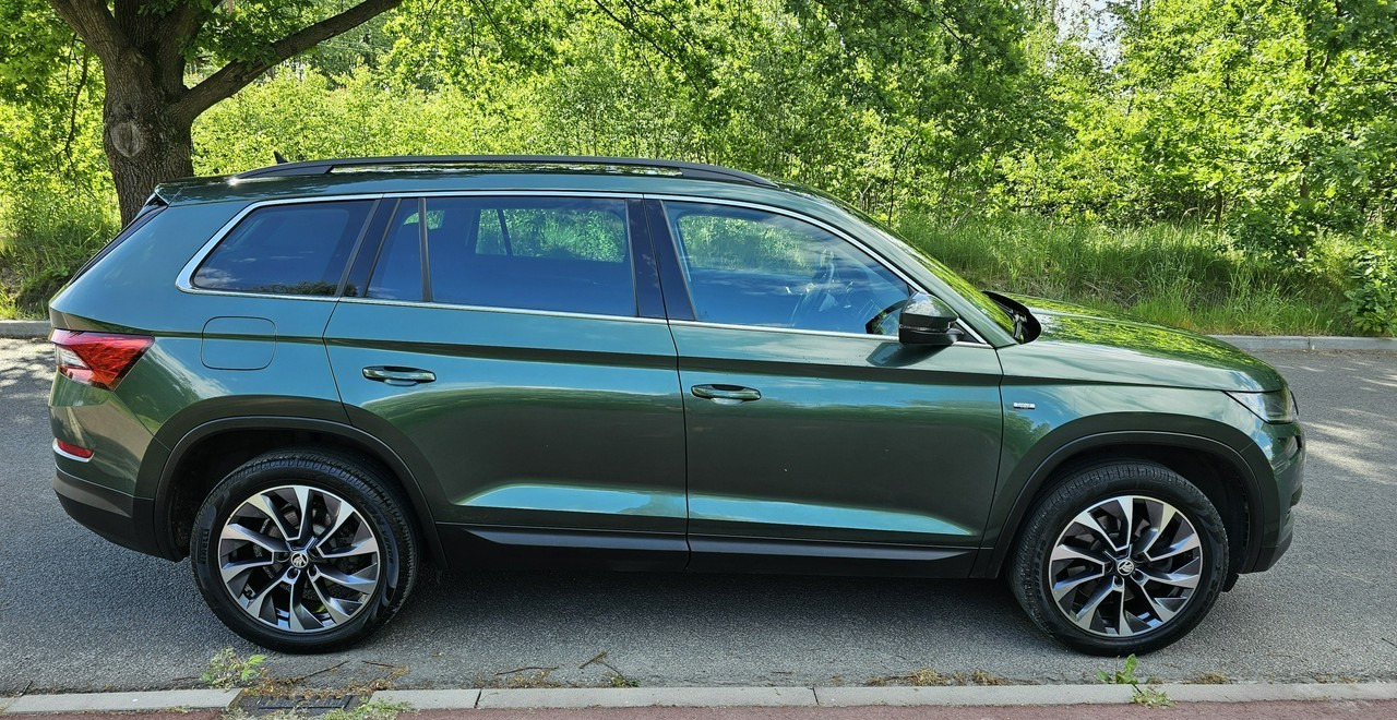 Skoda Kodiaq Skoda Kodiaq Skoda Kodiaq 2.0 4x4 Wersja Drive na 125 lecie - Visureigis: foto 3 Skoda Kodiaq Skoda Kodiaq Skoda Kodiaq 2.0 4x4 Wersja Drive na 125 lecie - Visureigis: foto 3