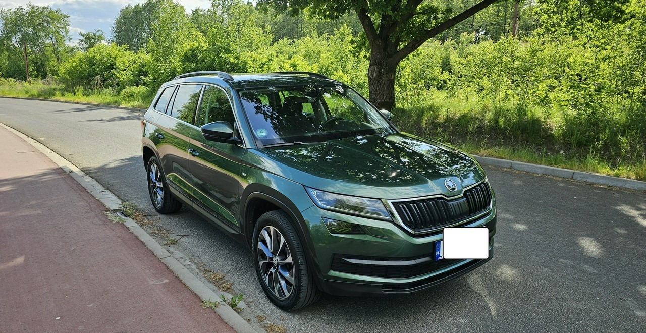 Skoda Kodiaq Skoda Kodiaq Skoda Kodiaq 2.0 tsi 4x4 Wersja Drive na 125 lecie - Visureigis: foto 2 Skoda Kodiaq Skoda Kodiaq Skoda Kodiaq 2.0 tsi 4x4 Wersja Drive na 125 lecie - Visureigis: foto 2
