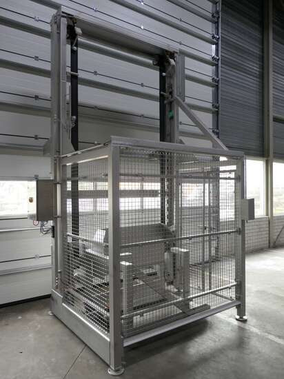 Lachnit lifter for palletboxes 322 L - Maisto pramonės įranga: foto 2 Lachnit lifter for palletboxes 322 L - Maisto pramonės įranga: foto 2