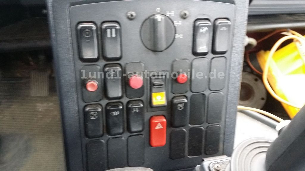 Komunalinė/ Specializuota technika Unimog U 300 Kipper Zugmaschine Kommunalhydraulik U 500 400 U 300 Kipper Zugmaschine Kommunalhydraulik U 500 400: foto 13 Komunalinė/ Specializuota technika Unimog U 300 Kipper Zugmaschine Kommunalhydraulik U 500 400 U 300 Kipper Zugmaschine Kommunalhydraulik U 500 400: foto 13