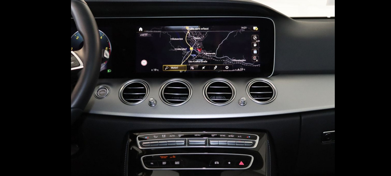Lengvasis automobilis Mercedes-Benz E 400 dT 4Matic Avant LED 9G-Tronic MBUX Widescreen E 400 dT 4Matic Avant LED 9G-Tronic MBUX Widescreen Business - Paket: foto 20