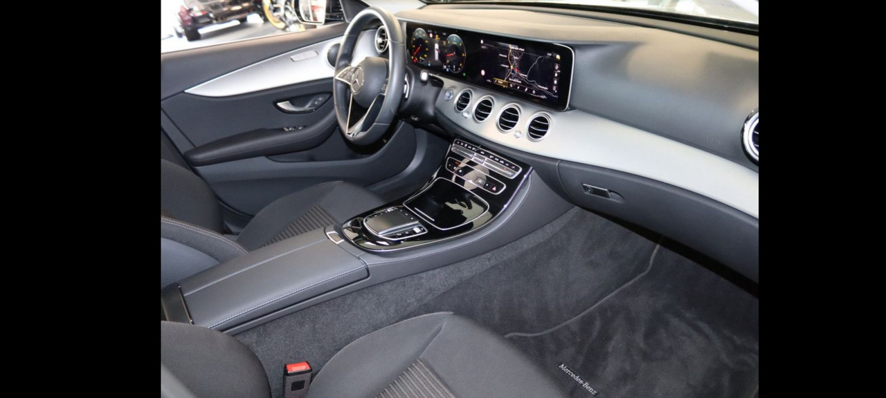 Lengvasis automobilis Mercedes-Benz E 400 dT 4Matic Avant LED 9G-Tronic MBUX Widescreen E 400 dT 4Matic Avant LED 9G-Tronic MBUX Widescreen Business - Paket: foto 23