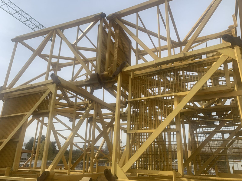 Liebherr 120HC - Bokštinis kranas: foto 1 Liebherr 120HC - Bokštinis kranas: foto 1