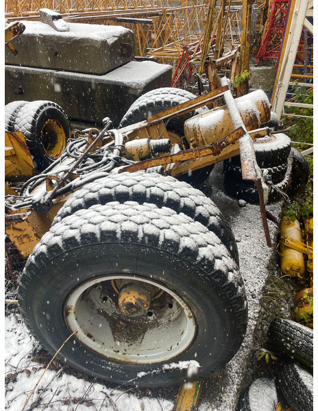 Liebherr 32K/35K/50K/63K axels + adapters TRA100KY1 /TRA120GY1 - Bokštinis kranas: foto 1 Liebherr 32K/35K/50K/63K axels + adapters TRA100KY1 /TRA120GY1 - Bokštinis kranas: foto 1